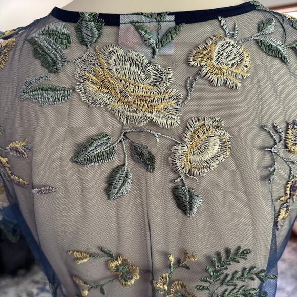 Lularoe Deanne 2 Sheer Overlay Maxi Dress Blue Embroidered Flowers Size Small - Picture 6 of 14
